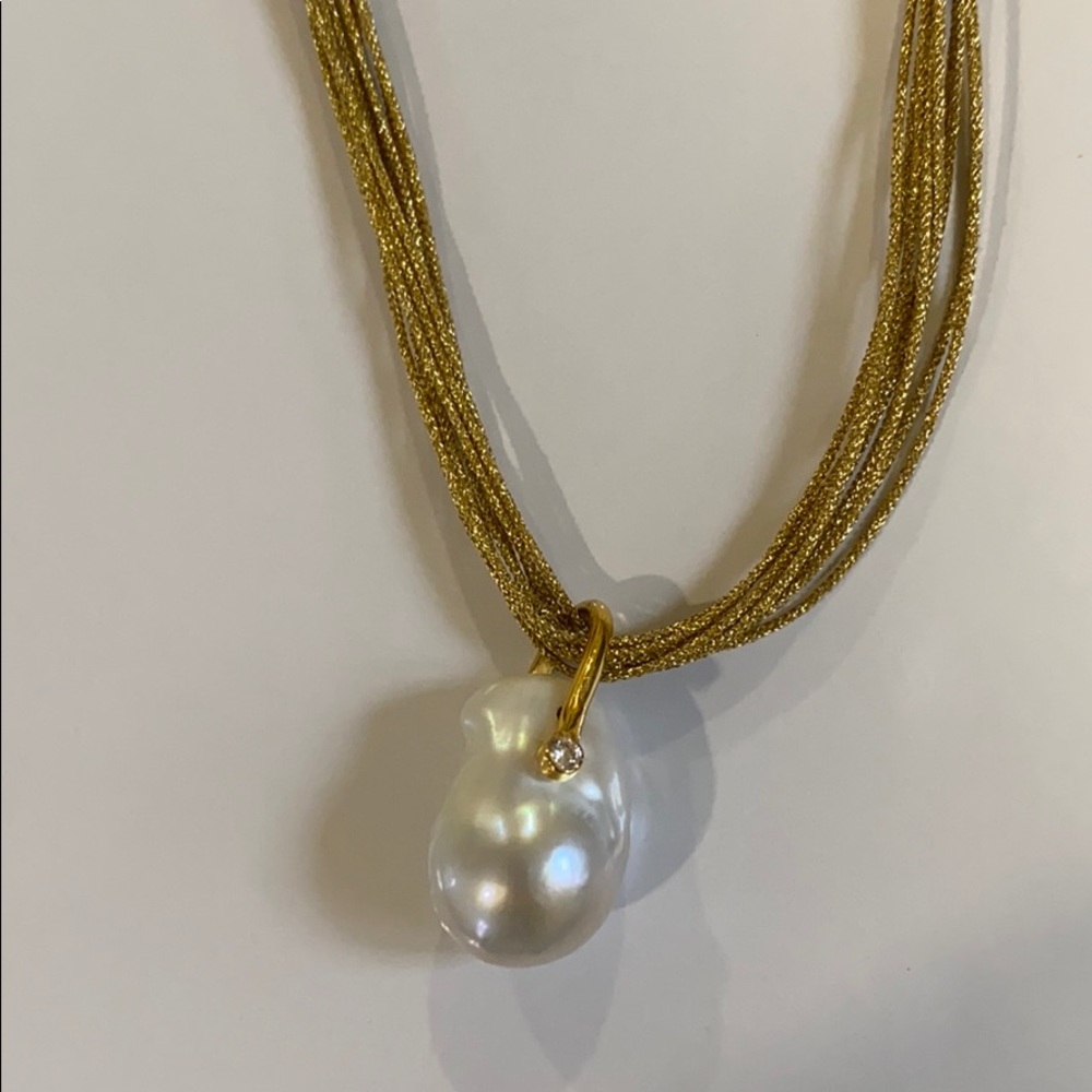 Pearl necklace